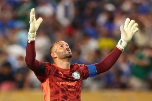 帕尔梅拉斯门将：以这种方式失球非常难过 这就是足球我们很遗憾