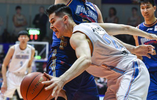 mk体育入口-青春风暴未能如约而至 外援能否拯救新疆队于水火